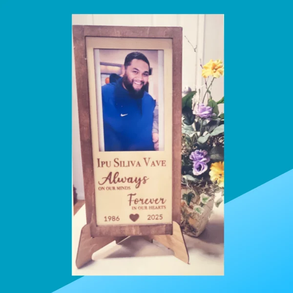 12 - 11"x5" Custom Frames for 6"x4" Photo - Image 7